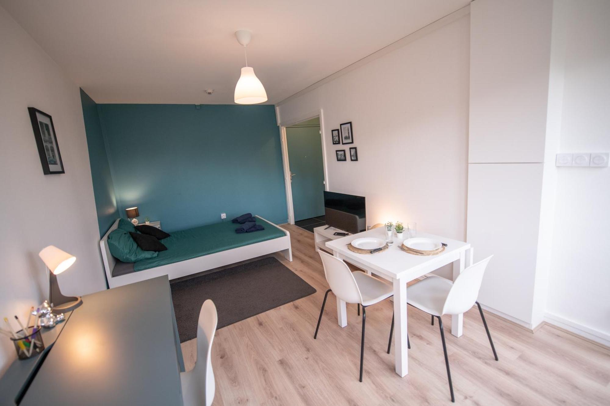 Espace 400 - Cosy, Lumineux, Vue Sur La Ville - Tv & Wifi Saint-Etienne  Dış mekan fotoğraf