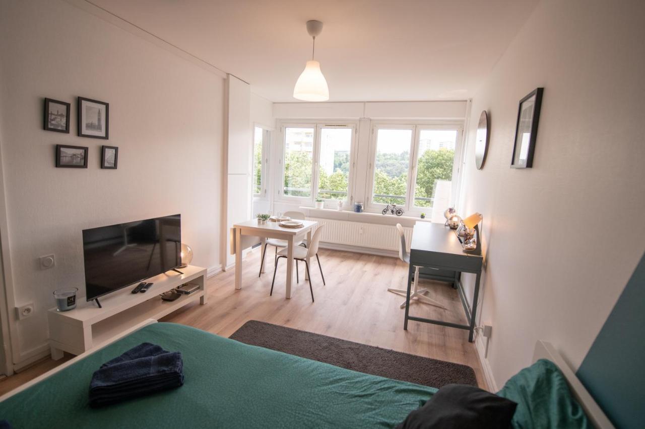Espace 400 - Cosy, Lumineux, Vue Sur La Ville - Tv & Wifi Saint-Etienne  Dış mekan fotoğraf